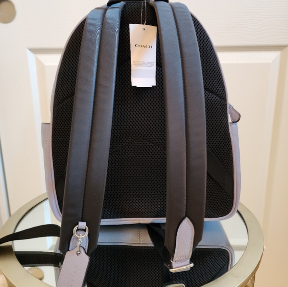 COACH BACKPACK - Picture 7 of 9